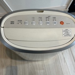 TOSHIBA 除湿機 の画像