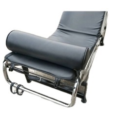 美品　ラウンジチェア　リプロダクトLC4 Chaise Longue シェーズロング ル・【コルビジェ 】イタリアモダンの画像