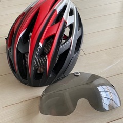 自転車ヘルメットの画像