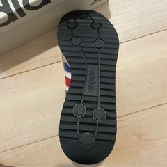 新品 アディダス 27cmの画像