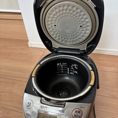 タイガー　炊飯器の画像