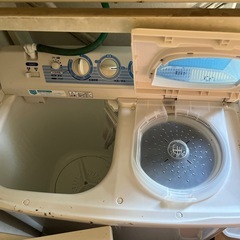 2013年製二層式洗濯機の画像