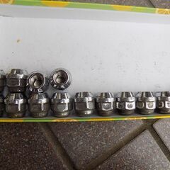 アルミホイール用ボルトの画像