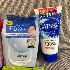 マンダムなどスキンケアセットの画像