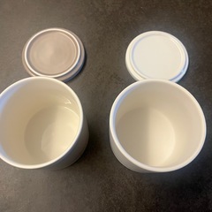 【陶器容器】塩・砂糖入れの画像