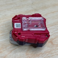 仮面ライダーギーツ KAMEN RIDER GEATS レジェンドライダー ・ 音撃鼓 火炎鼓レイズバックル (仮面ライダー響鬼)の画像
