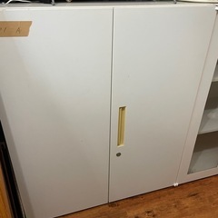オフィス用キャビネット2台の画像