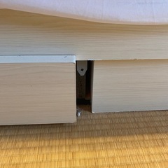 ダブルベッドの画像