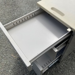 キャビネット　鍵付きの画像