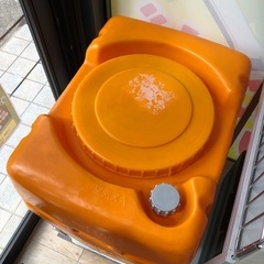 【店頭お渡し限定】（25-9-7）ロータリータンク　100Lの画像