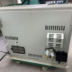 サンポット 煙突式ストーブ 床暖房 2023年製 UFH-7732UKC 木造20畳まで /コンクリート32畳まで カベック 暖房機 札幌市手稲区の画像