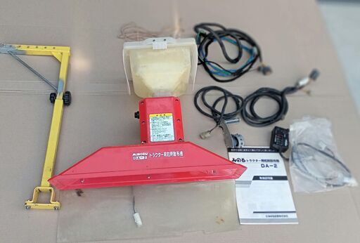 みのる産業　トラクター用粒剤散布機「DA-2」