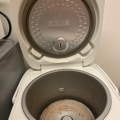 炊飯器の画像