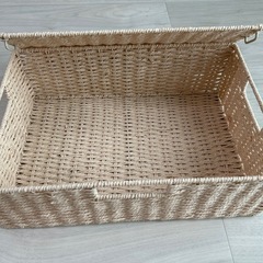 定価1300円ニトリ　収納ケース　バスケット　の画像