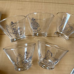Brooche食器セットの画像