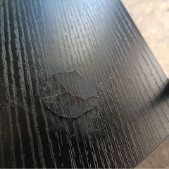 ニトリ ガラステーブル（縦39×横95×奥行45cm）※木部分に亀裂ありの画像