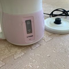 タイガー　電気ポットの画像