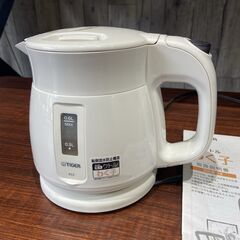 美品 タイガー 電気ケトル ポット わく子 0.8L 取り扱い説明書付きの画像
