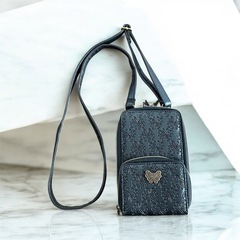 未使用品　ANNA SUI mini じゃばら式スマホショルダーの画像