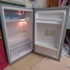 冷蔵庫　さしあげますの画像