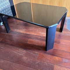 折り畳み式テーブルの画像