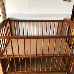 ベビーベッドの画像