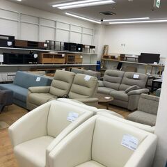 ★リユースのサカイ幸手店★SJ10429★ジモティ割あり★  収納付き2人用ソファー  W147×D75×H70 クリーニング済み の画像