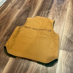 子供服　モコモコベスト90サイズの画像