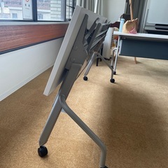 長机（折りたたみキャスター付）の画像