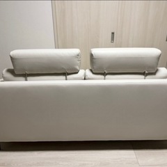 革　ソファ　2.5人掛けの画像
