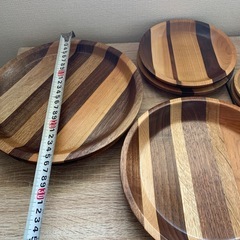 未使用 木製食器セット 大皿・中皿・小皿・豆皿・カトラリー付の画像