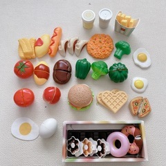 おままごとセット一式の画像