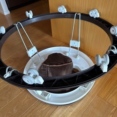 ベビー用⭕️歩行器　ホワイト＆ブラウンの画像