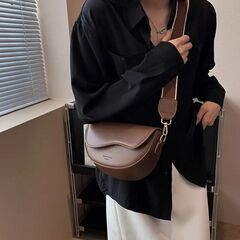 【新品・未使用】ショルダーバッグ カバン レディース肩掛けミニ斜めがけ おしゃれ 軽量 人気 2WAY可用（色：カーキ）の画像
