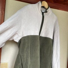 UNIQLO フリースジャケット　ハーフジップ　の画像
