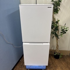 I383 🌈 2023年製の高年式♪ SHARP 冷蔵庫 (152L) ⭐ 動作確認済 ⭐ クリーニング済の画像