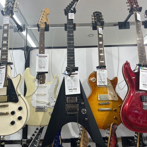 Kramerのエレキギターをご紹介します！