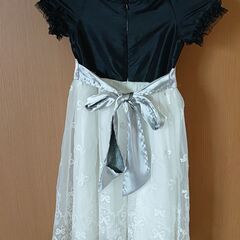 【中古品】110cm　女の子ワンピースドレスの画像