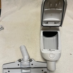 マキタ掃除機 CL182FDの画像