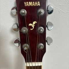 YAMAHA  ヤマハ　アコースティック
ギター　急ぎです！の画像