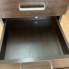デスクキャビネット　収納引き出し棚の画像