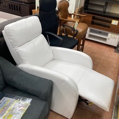 11/3 値下げ🤍1Pリクライニングソファ🤍1人掛け🤍レッグレスト連動🤍ホワイト🤍リラックス🤍2410の画像