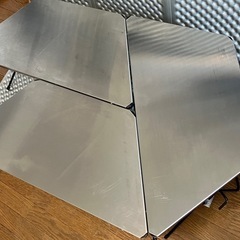 ハングアウト(Hang Out) 折りたたみアーチテーブル×3 ステンレス製天板の画像