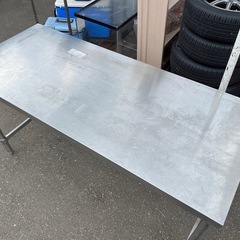 業務用 ステンレス 作業台 調理台 厨房設備 W1430 D600 H785 三方フレーム 中古品 ④の画像