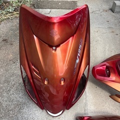 【ジャンク】アドレスv125s純正カウルセット　レッドの画像