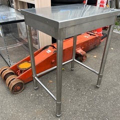 業務用 ステンレス 作業台 調理台 厨房設備 W600 D400 H785 三方フレーム 中古品 ④の画像