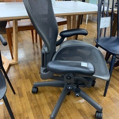 Herman Miller アーロンチェアの画像