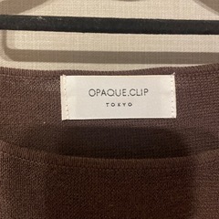 ブラウンカットソーの画像