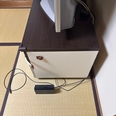 差し上げます テレビ台の画像