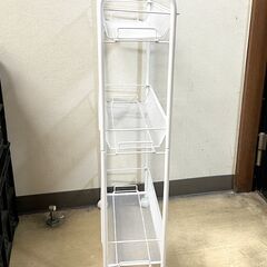 美品 ニトリ キッチンスリムワゴン 幅17.5×奥行約43.5×高さ約81cm ホワイト 隙間収納 キャスター付き Bの画像
